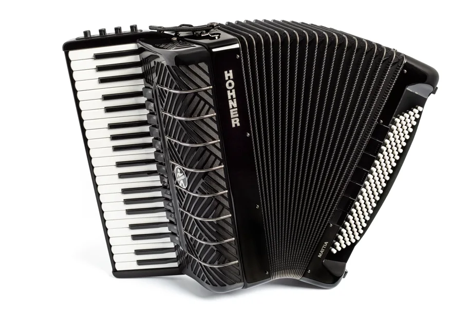 MATTIA IV 120 BK - Black - chin reg. - White keys