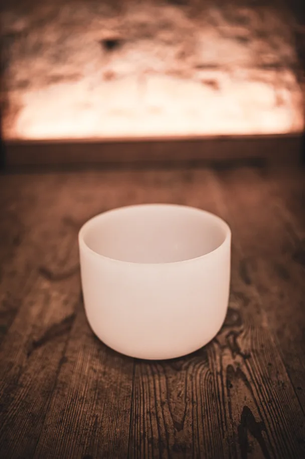 Crystal Singing Bowl - 8" - Note B