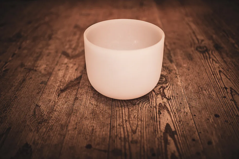 Crystal Singing Bowl - 8" - Note F