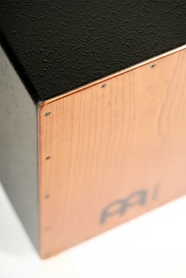 String Cajon Black - American White Ash