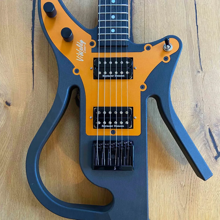 E-Gitarre ViWaldy Charley Schwarz/Orange