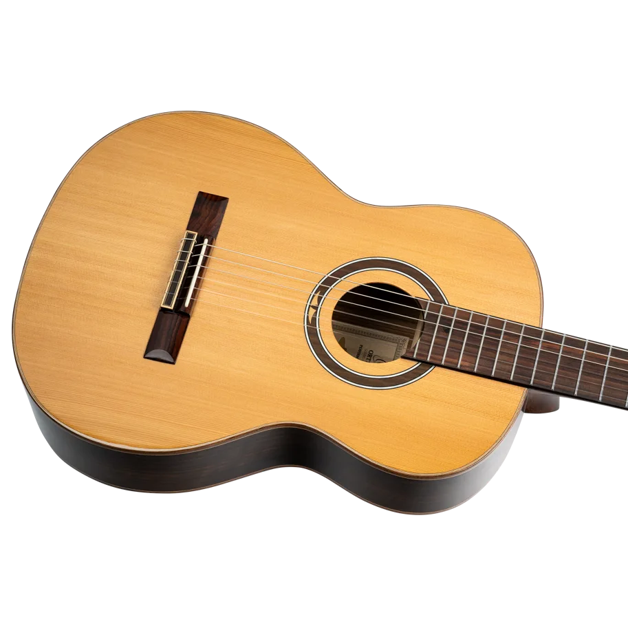 Guitar "Performer Series" 4/4 - Solid Cedar