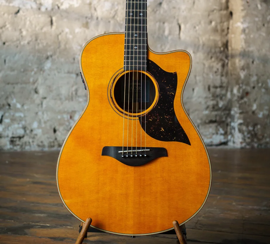Yamaha AC5R ARE vintage natural