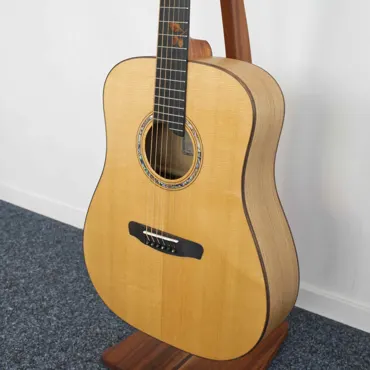 Dowina Master Series Dub D