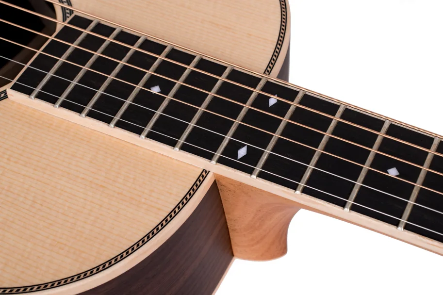 LARRIVÉE Westerngitarre, 40 Rosewood Legacy Serie, O-40R, O Body