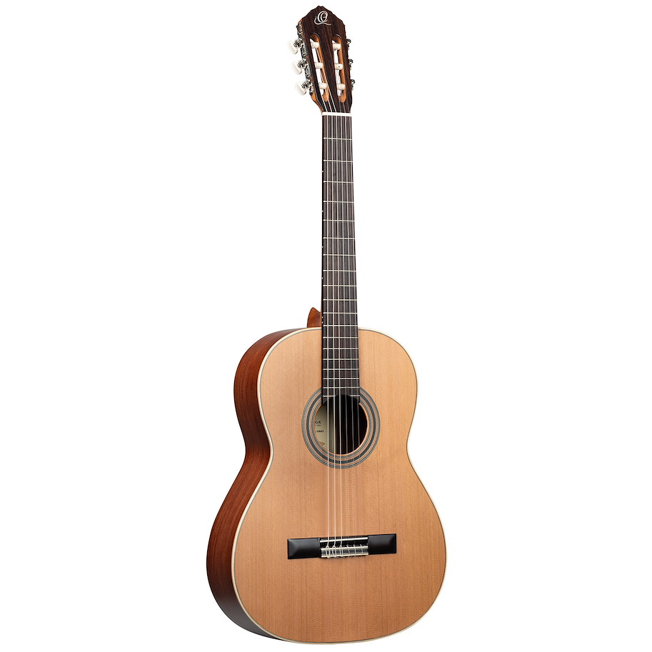 ORTEGA Traditional Series 4/4 Größe Konzertgitarre 6-String - Satin + Pro Gigbag