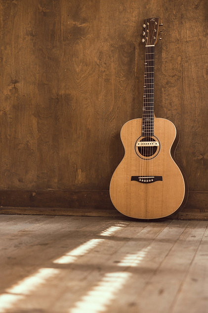 Little Lady LL-14 Black Walnut