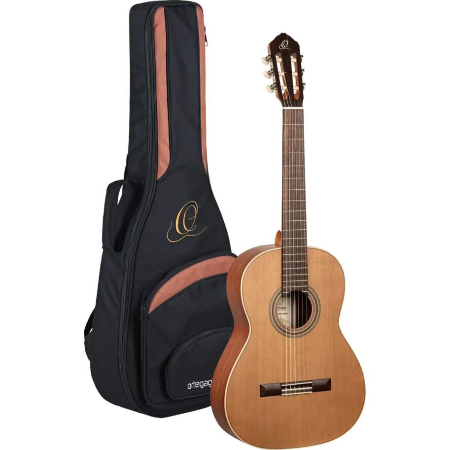 ORTEGA Traditional Series 4/4 Konzertgitarre  6-String + Pro Gigbag