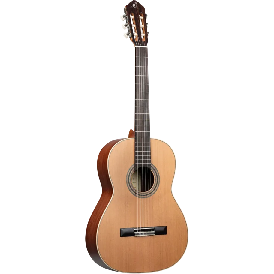 ORTEGA Traditional Series 4/4 Größe Konzertgitarre 6-String - Satin + Pro Gigbag