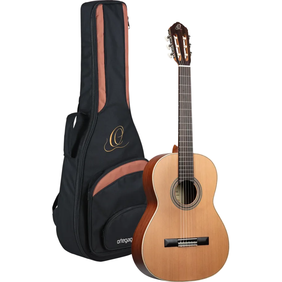 ORTEGA Traditional Series 4/4 Größe Konzertgitarre 6-String - Satin + Pro Gigbag