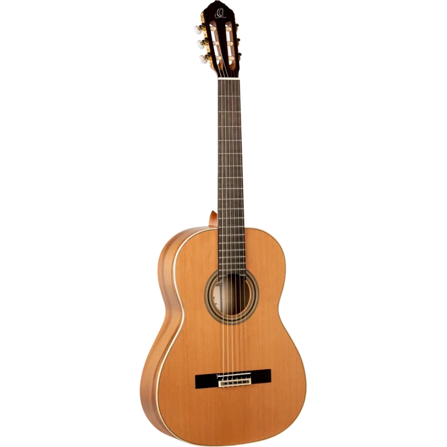 ORTEGA Traditional Series 4/4 Nylon String Guitar 6-String + Pro Gigbag