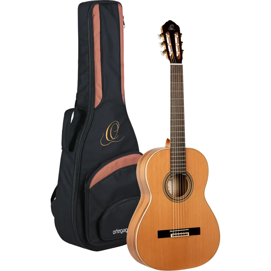 ORTEGA Traditional Series 4/4 Nylon String Guitar 6-String + Pro Gigbag