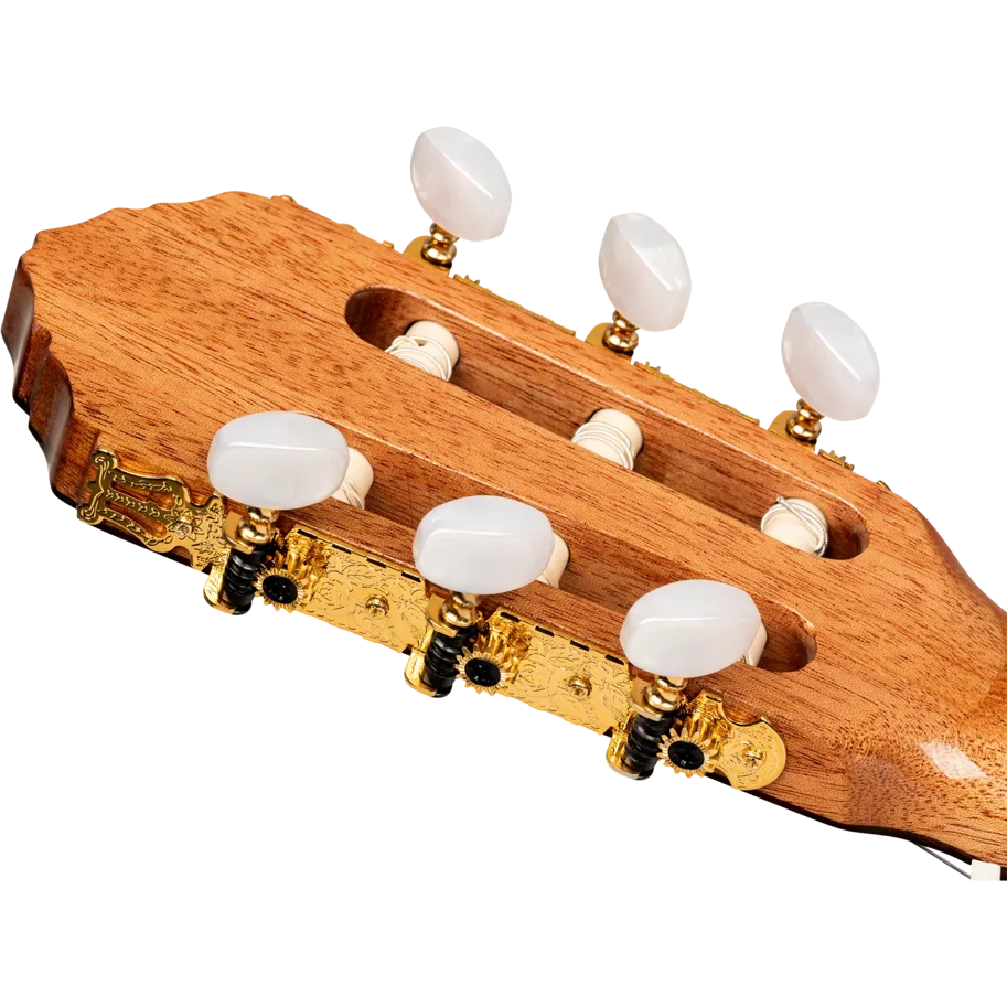 ORTEGA Traditional Series 4/4 Konzertgitarre 6-String + Pro Gigbag