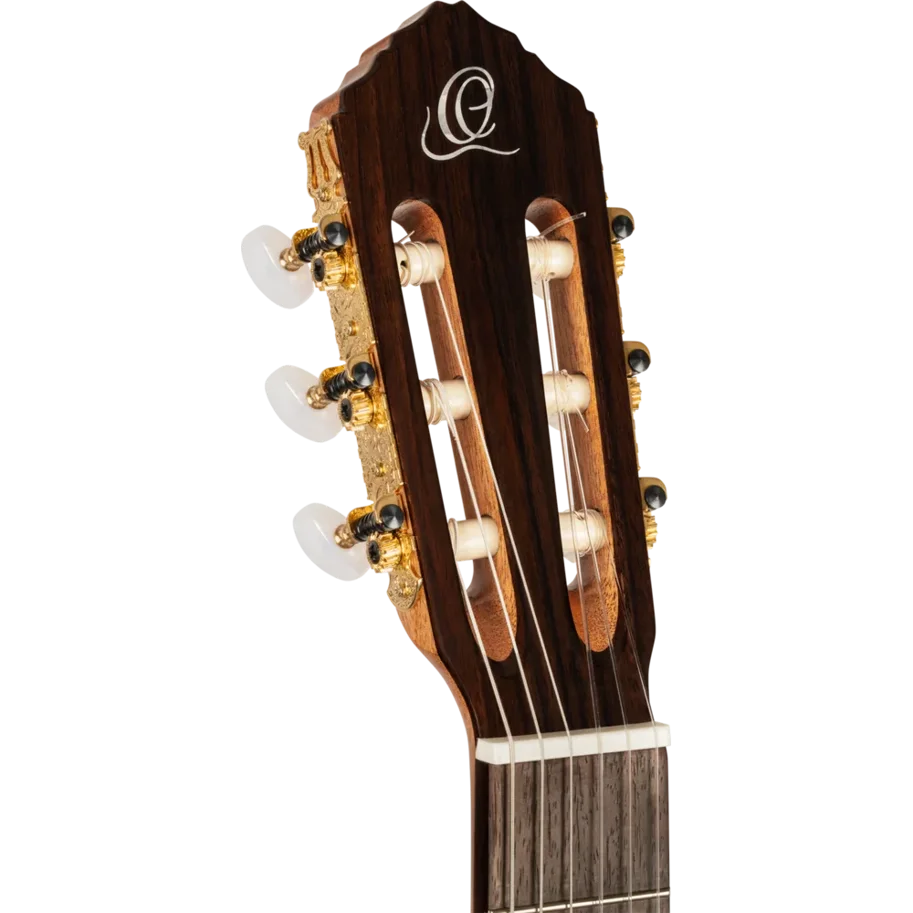 ORTEGA Traditional Series 4/4 Konzertgitarre 6-String + Pro Gigbag