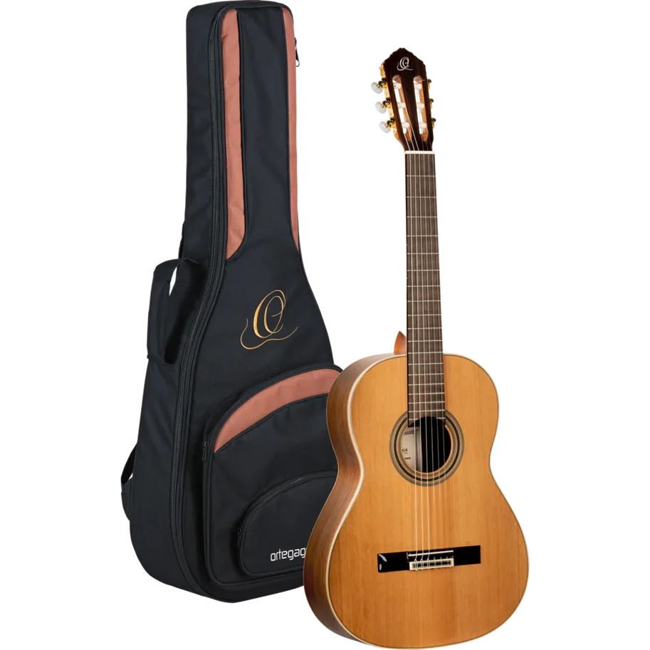 ORTEGA Traditional Series 4/4 Konzertgitarre 6-String + Pro Gigbag
