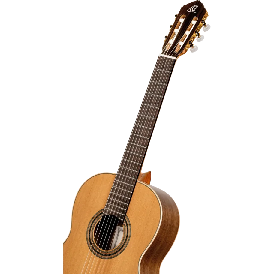 ORTEGA Traditional Series 4/4 Konzertgitarre 6-String + Pro Gigbag
